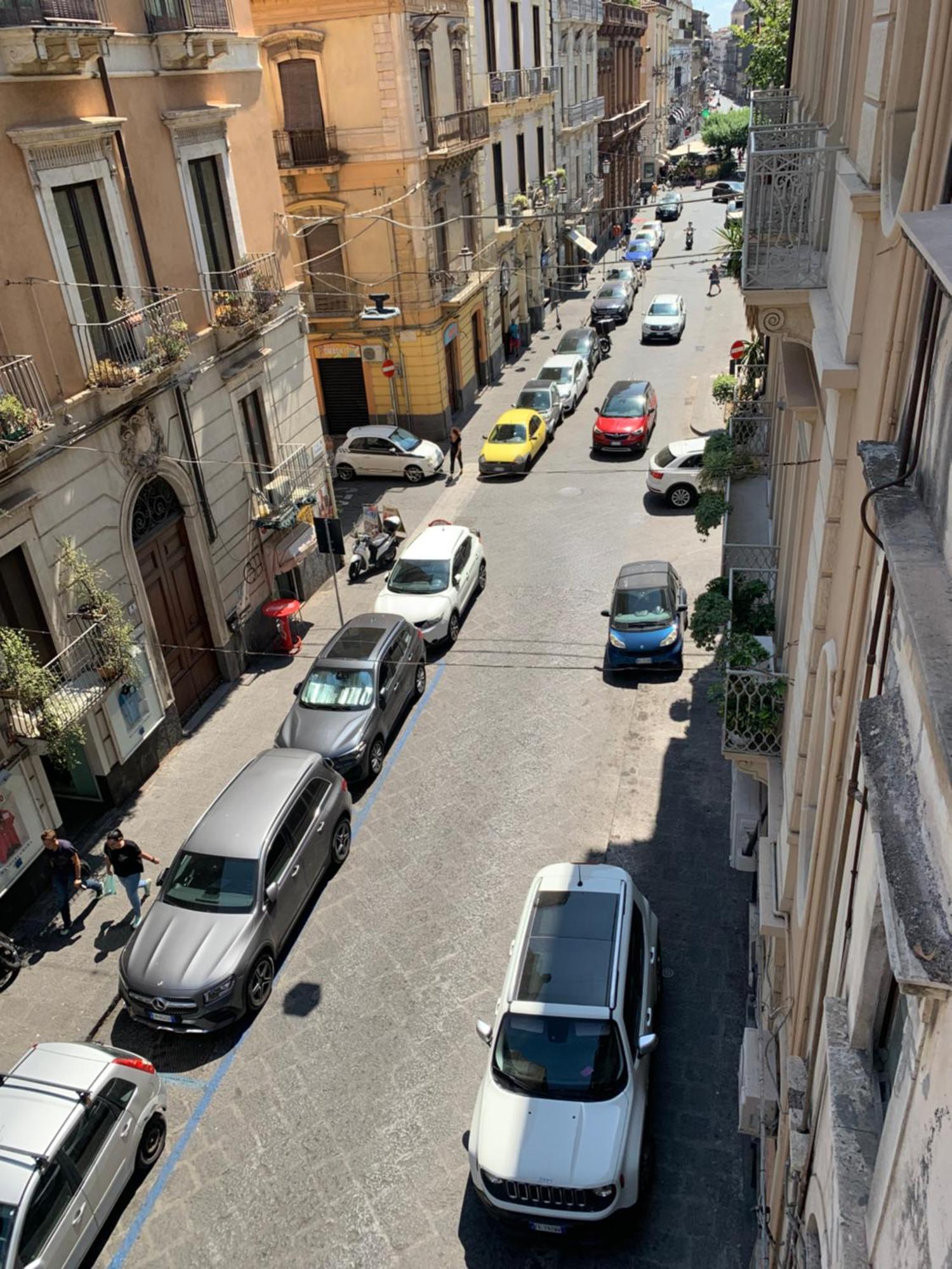 Serenityhomect Catania Eksteriør billede